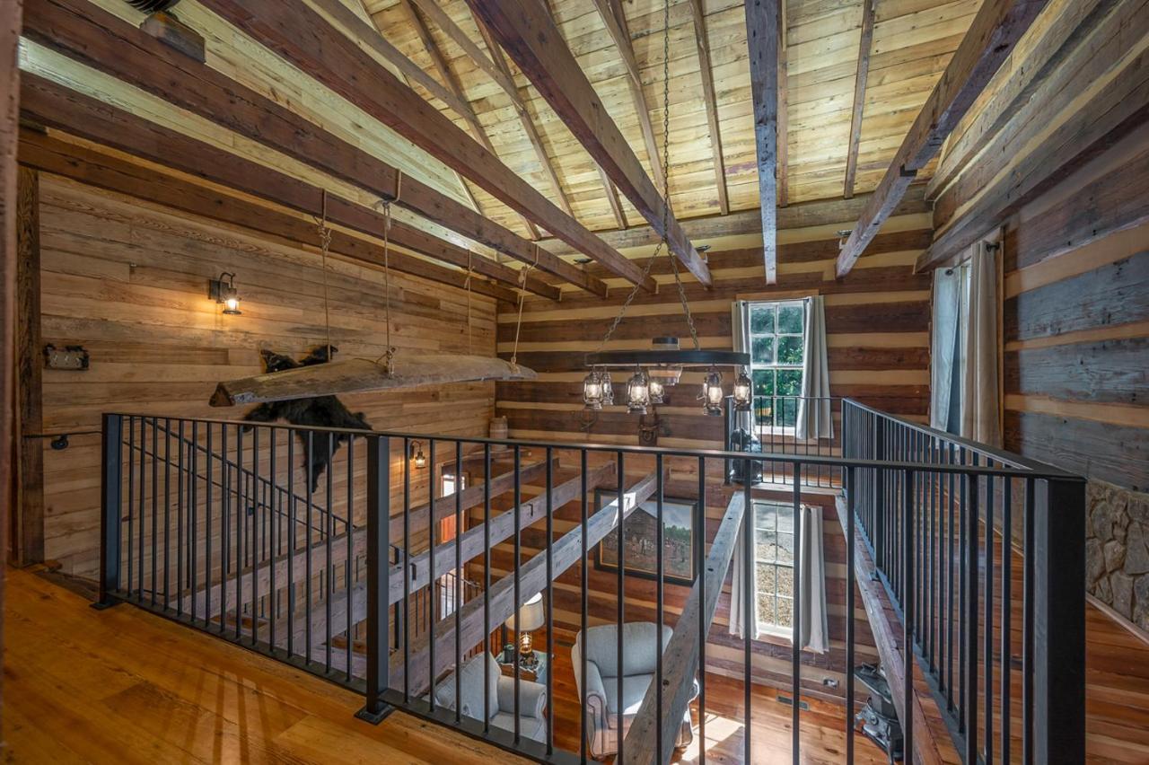 Vila Russell'S Fort At White Oak Point: Historical Cabin On Lake Lure, Luxury, Direct Lake Access! Exteriér fotografie