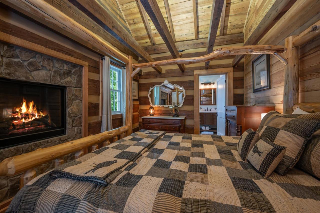 Vila Russell'S Fort At White Oak Point: Historical Cabin On Lake Lure, Luxury, Direct Lake Access! Exteriér fotografie