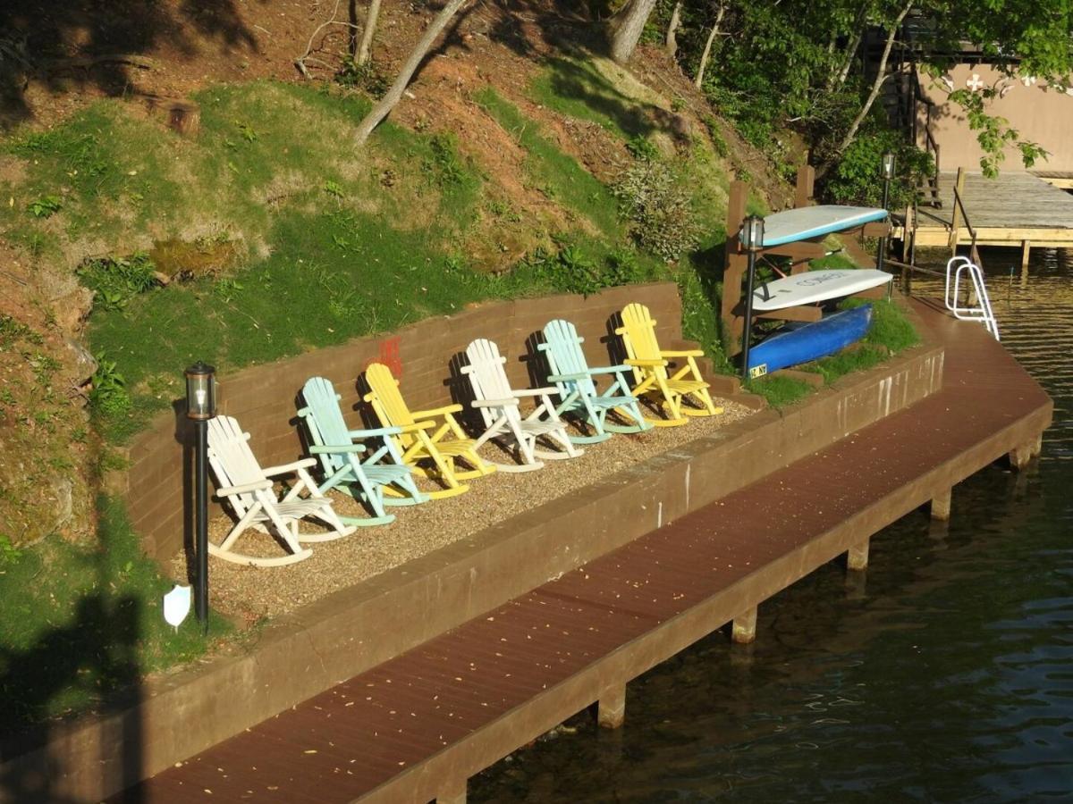 Vila Russell'S Fort At White Oak Point: Historical Cabin On Lake Lure, Luxury, Direct Lake Access! Exteriér fotografie