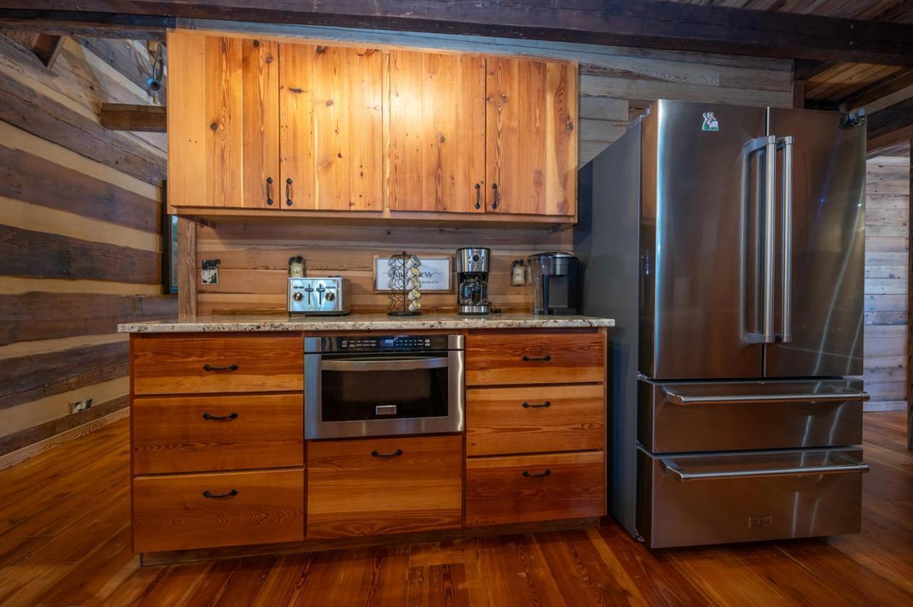 Vila Russell'S Fort At White Oak Point: Historical Cabin On Lake Lure, Luxury, Direct Lake Access! Exteriér fotografie