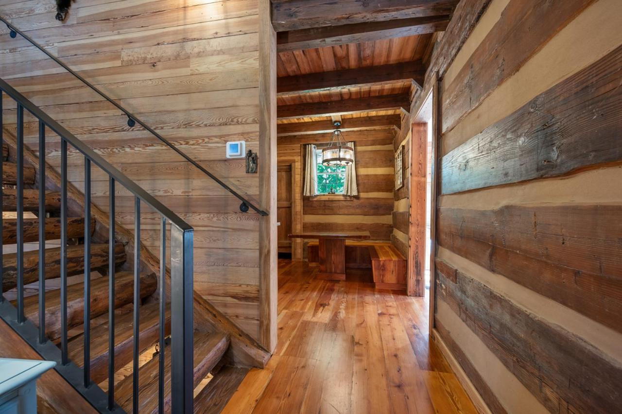 Vila Russell'S Fort At White Oak Point: Historical Cabin On Lake Lure, Luxury, Direct Lake Access! Exteriér fotografie