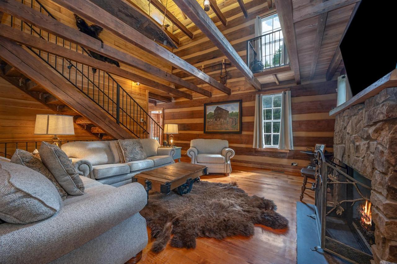 Vila Russell'S Fort At White Oak Point: Historical Cabin On Lake Lure, Luxury, Direct Lake Access! Exteriér fotografie