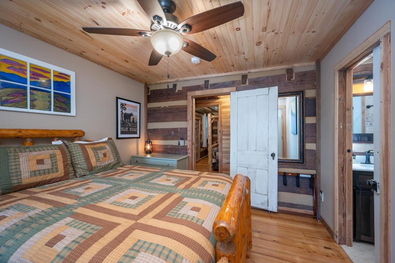 Vila Russell'S Fort At White Oak Point: Historical Cabin On Lake Lure, Luxury, Direct Lake Access! Exteriér fotografie