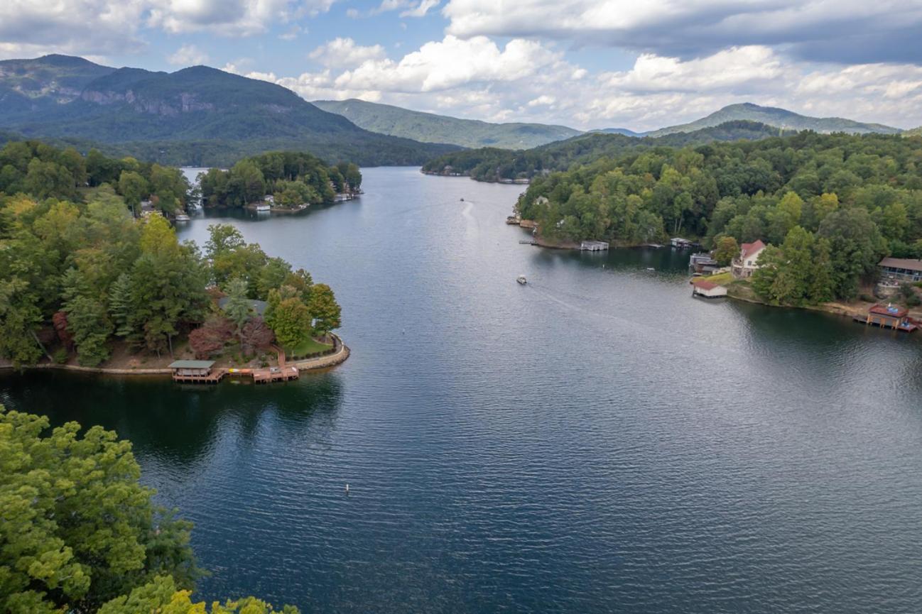 Vila Russell'S Fort At White Oak Point: Historical Cabin On Lake Lure, Luxury, Direct Lake Access! Exteriér fotografie